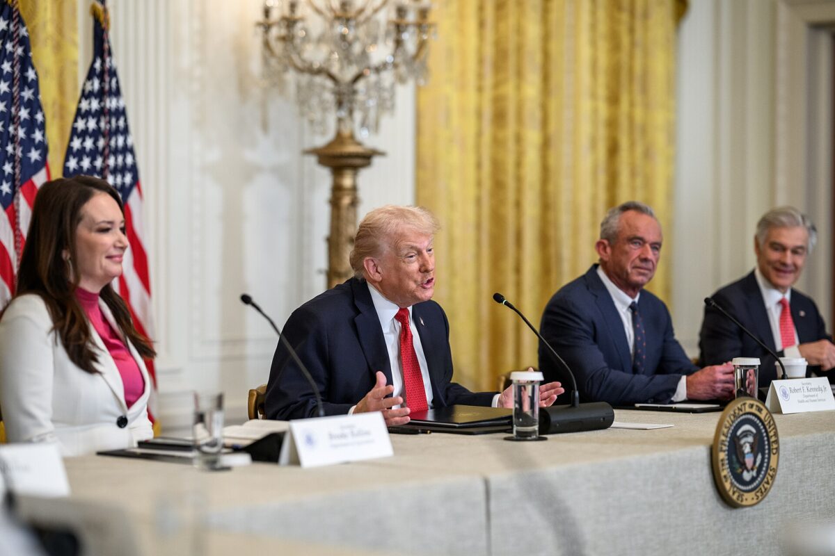 President Donald Trump delivers remarks alongside Secretary of Agriculture Brooke Rollins, HHS Secretary Robert F. Kennedy, Jr., and CMMS Administrator Dr. Mehmet Oz during a Rural Health Transformation Event in the East Room of the White House, Friday, January 16, 2026. (Official White House Photo by Joyce N. Boghosian)